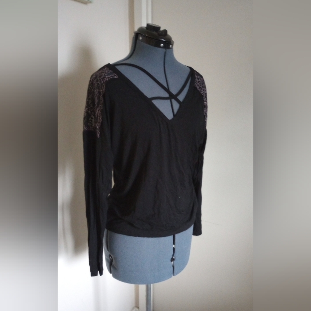 Women's Black Lace Detail Knit Top